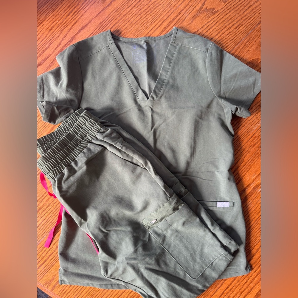 Figs Technical Collection Olive Apparel